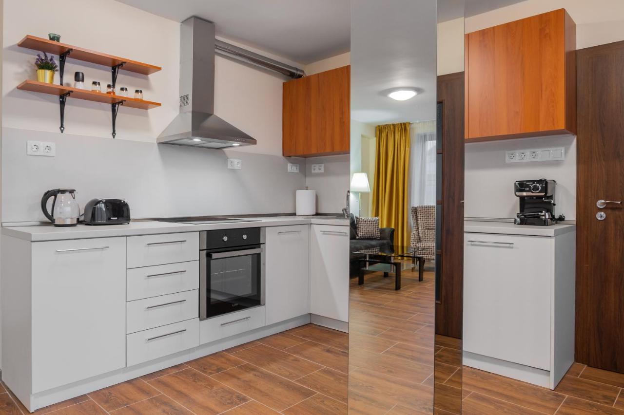 Διαμέρισμα Chic 2bd Flat With Modern Furniture On Aldomirovska By Flat Mаnager *